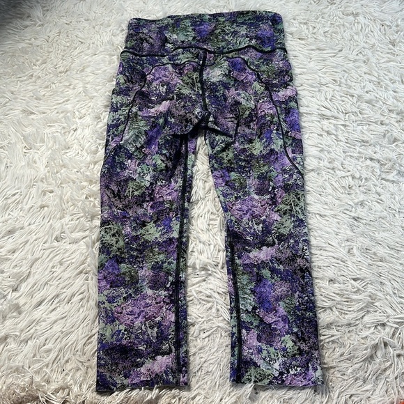 Lululemon Fast & Free Crop II Nulux 19" Vivid Vision Multi Black - Picture 5 of 6